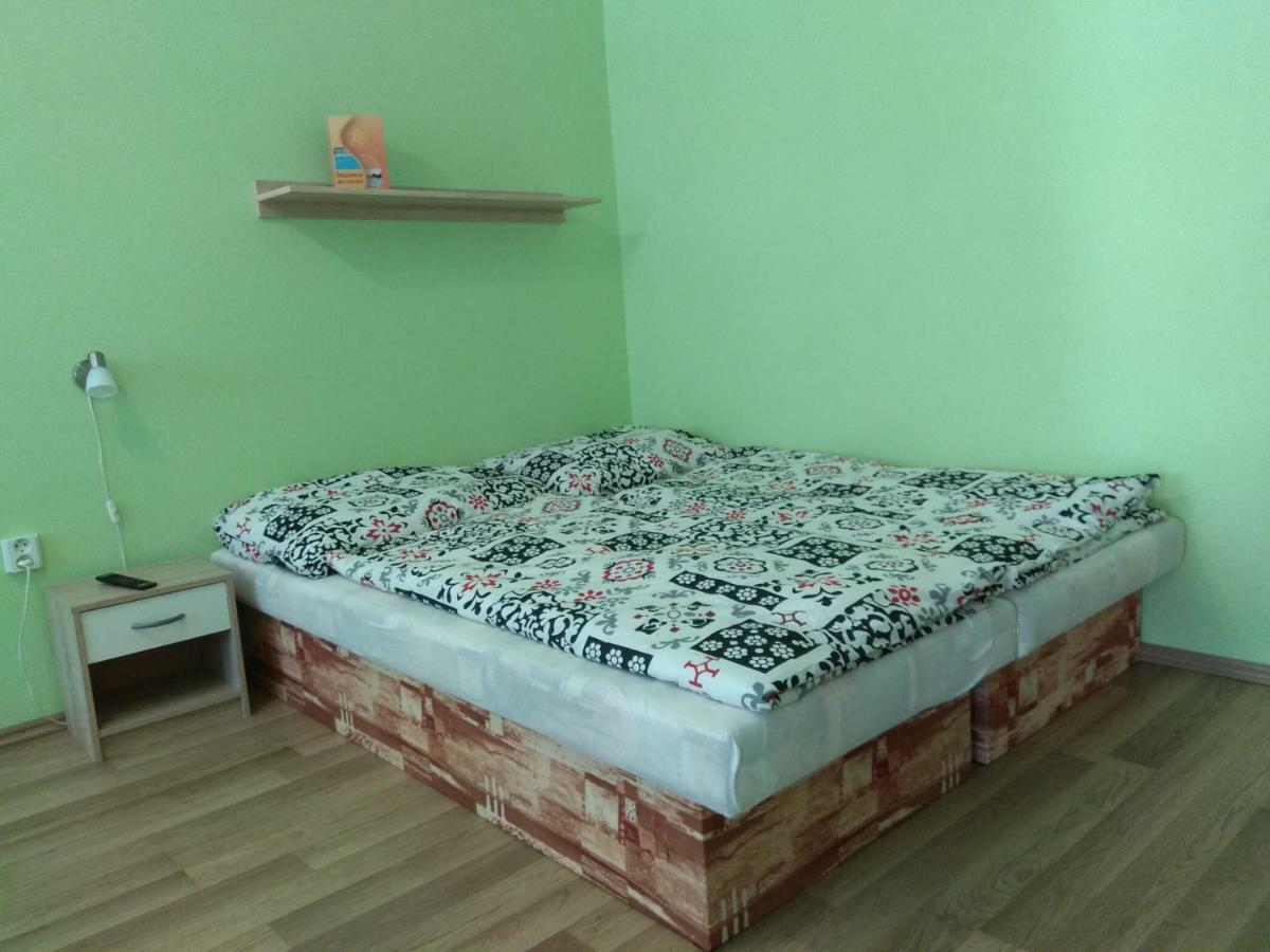 La Familia Apartment Sturovo Exterior photo